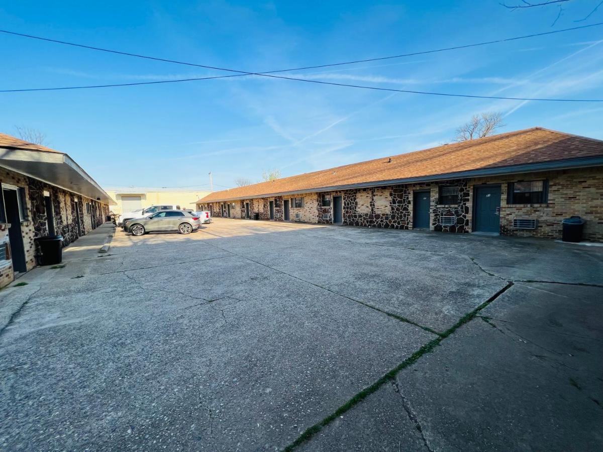 Deluxe Inn Bossier Stadt Exterior foto